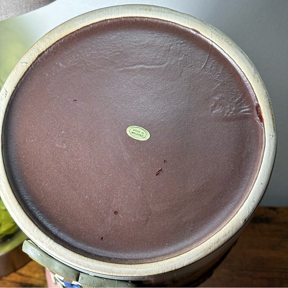 Vintage Holiday 3D Santa Hat Teddy Bear Stoneware Cookie Jar Christmas Winter - Picture 9 of 14